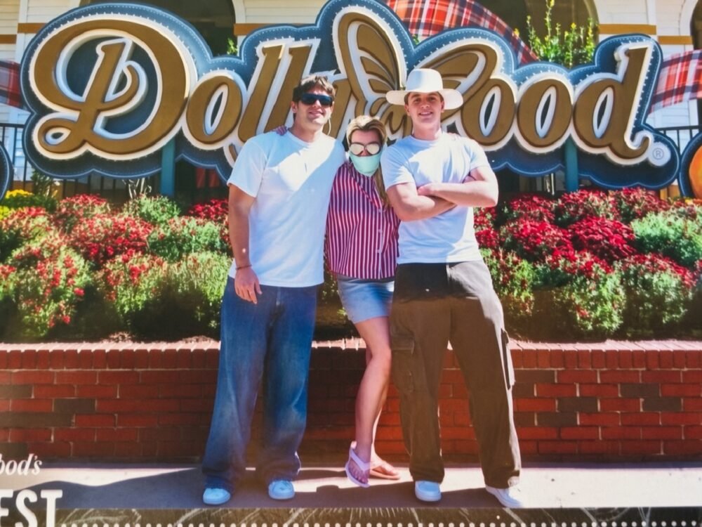 Britney Spears Manfaatkan Quality Time Bersama Anak di Dollywood