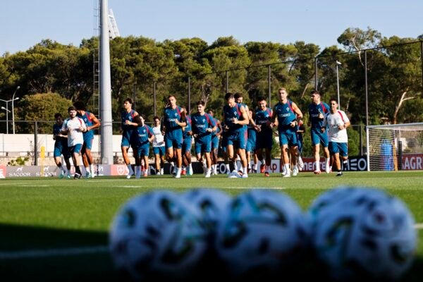 Cristiano Ronaldo Sebut Tak Akan Pensiun Tapi Siap Dapat Hukuman dari Timnas