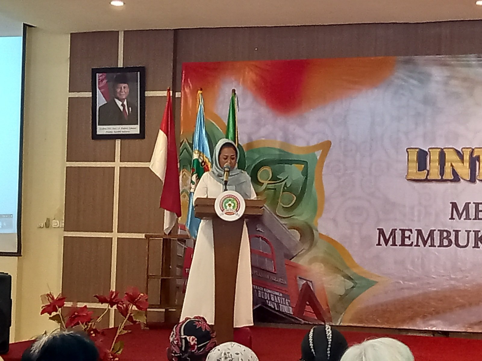Sri Untari Pimpin Doa Bersama SBW