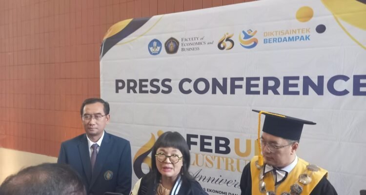 LUSTRUM XIII FEB UB: Wamendiktisaintek Stella Christie Peringatkan Risiko Penurunan Daya Nalar, Imbau Siswa dan Akademisi Bijak Gunakan AI