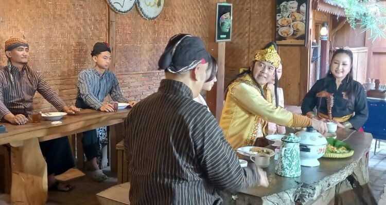 Gandeng PARFI Jatim Pimpinan Wira Lina, Aris Kurniawan Siapkan Produksi Film Angkat Kearifan Lokal Jawa Timur