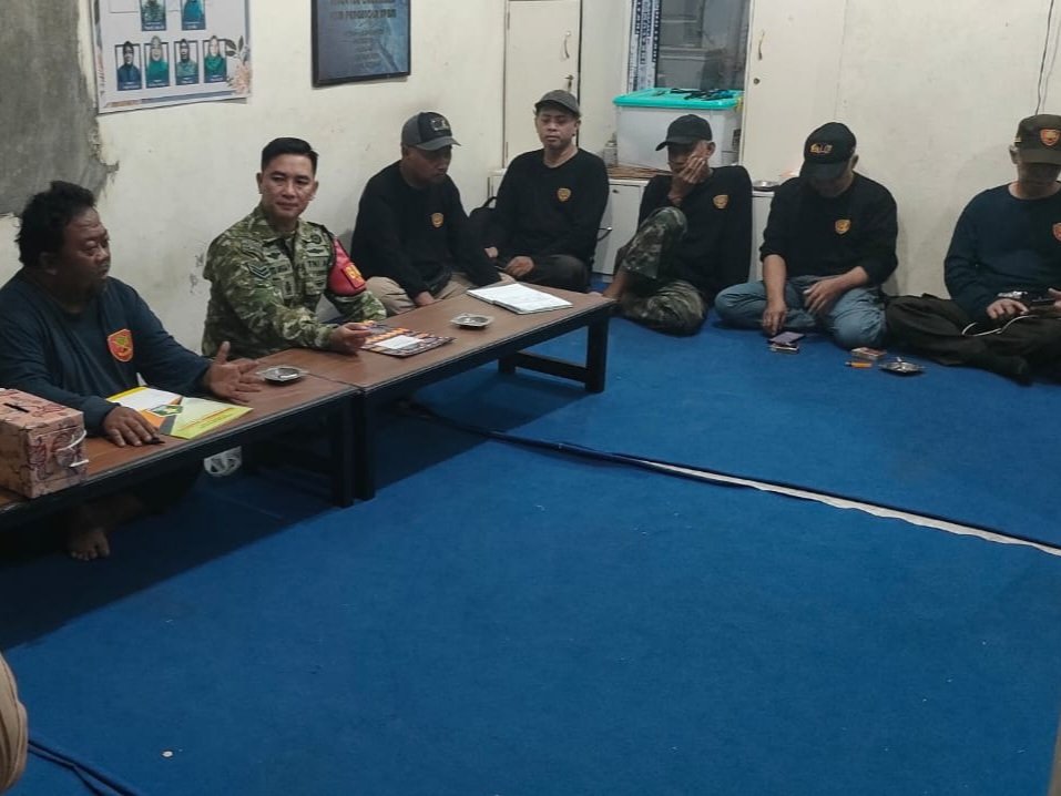 IMG-20261020-WA0003 Komsos dan Bina Linmas Babinsa Kelurahan Bareng Perkuat Kesiapsiagaan Masyarakat