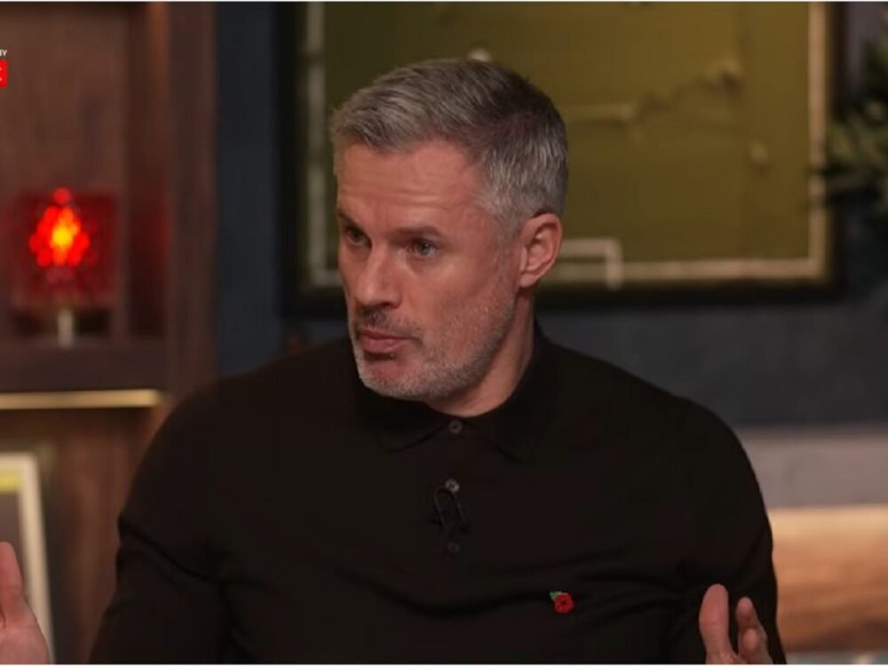 Aston Villa Bakal Tuntut Jamie Carragher Terkait Penghinaan Berat