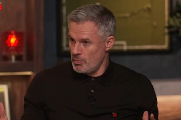 Aston Villa Bakal Tuntut Jamie Carragher Terkait Penghinaan Berat