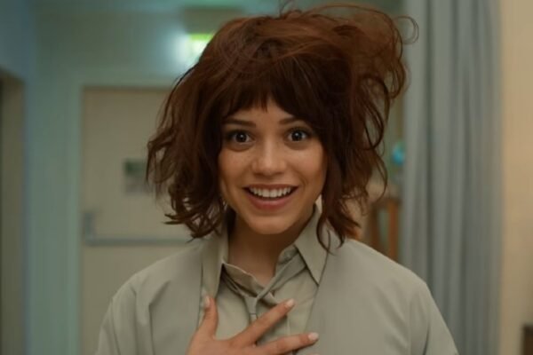 Jenna Ortega Bintangi Film ‘Klara and the Sun’, Berharap Publik Tak Lagi Kecanduan Ponsel