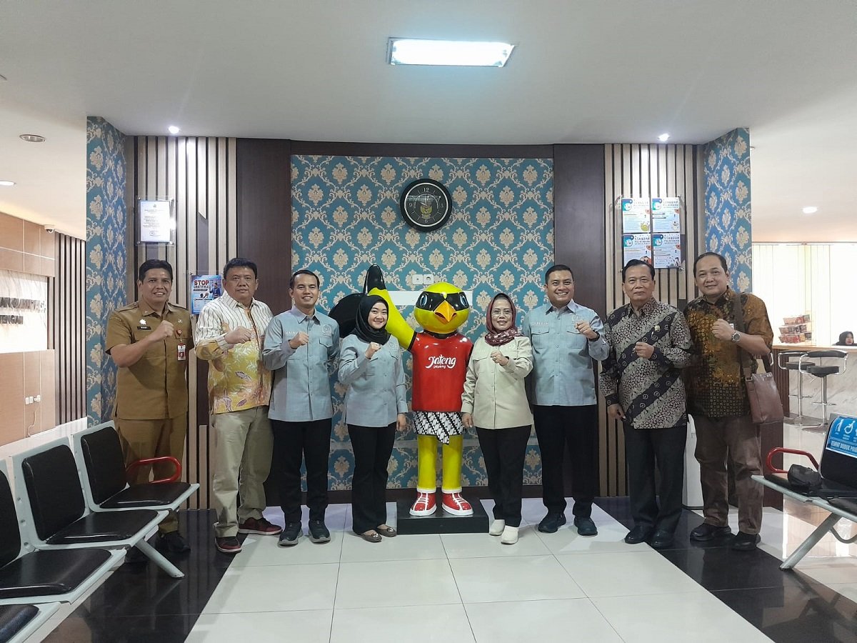Komisi E DPRD Jatim Jateng Komisi E DPRD Jatim Serap Praktik Baik dari Jateng Pasca Matangkan Ranperda Keolahragaan dan Kepemudaan