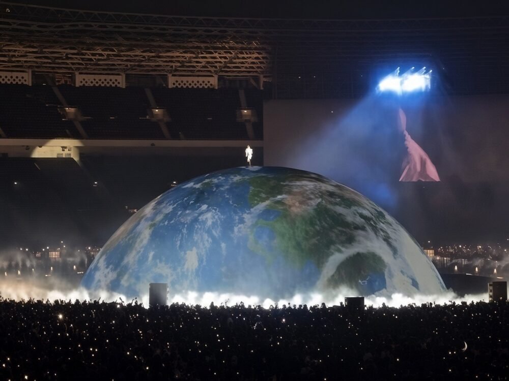 Konser Kanye West Sedot 70.000 Penonton, SUGBK Padat Hingga Dini Hari