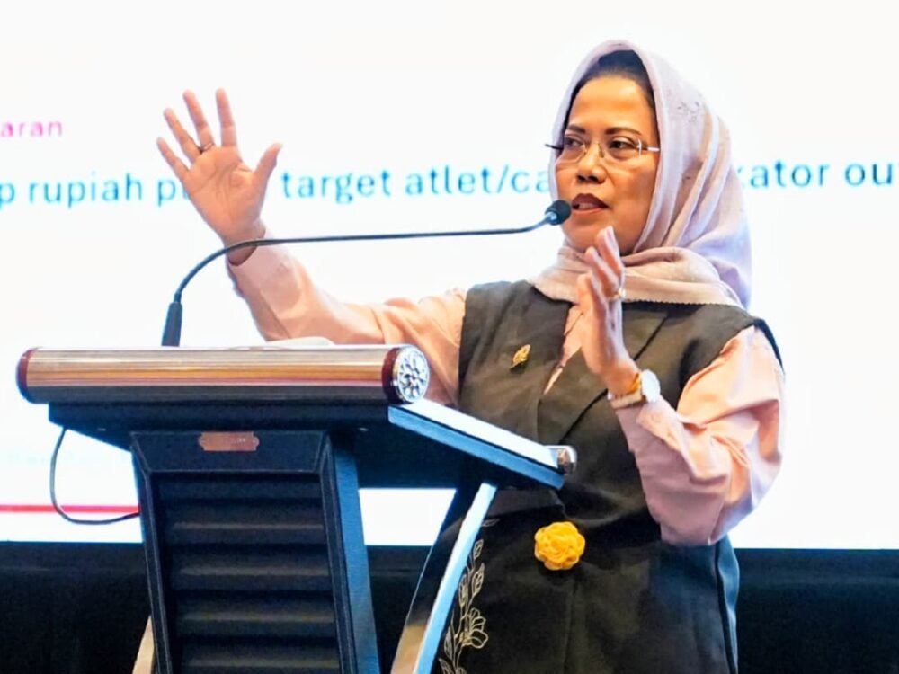 Sri Untari Ucapkan Selamat dan Sukses atas Pelantikan Pakde Karwo sebagai Anggota Wantimpres