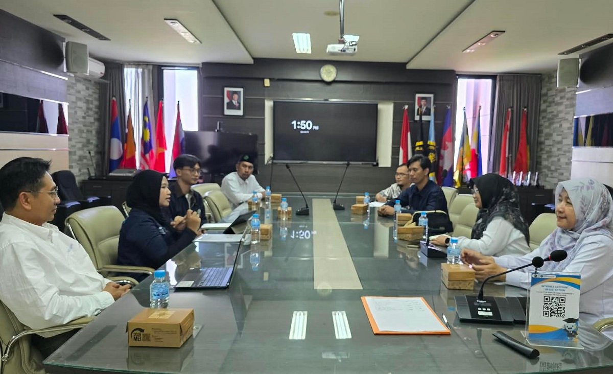 UIN FTAB UB Tim SAINTEKPRENEUR FST UIN Malang Timba Ilmu Pengelolaan Bisnis Mahasiswa ke FTAB UB