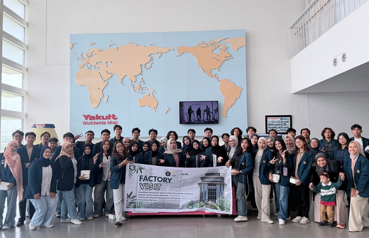 fbipk ub yakult Mahasiswa Agribisnis FBiPK UB Perkuat Pembelajaran Berbasis Industri Lewat Factory Visit ke Yakult Mojokerto